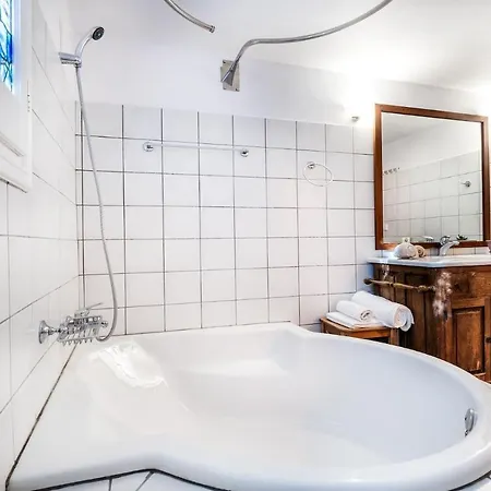 Melodia By Posarellivillas * Epískepsis